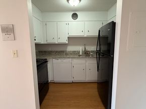 1186 Worcester Rd 921, Framingham MA 01702