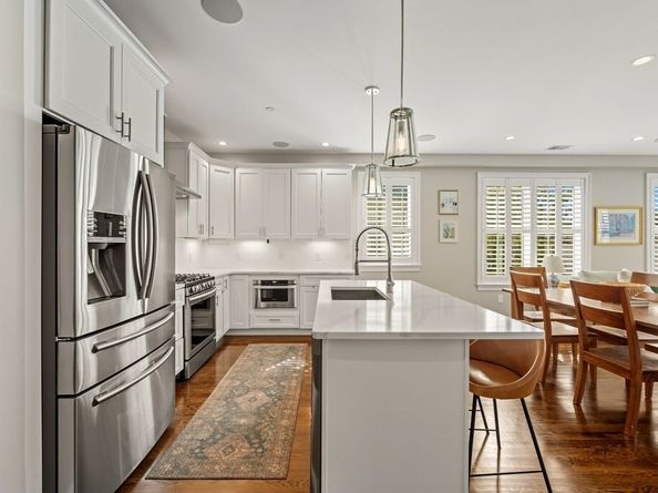 884 Adams St D, Boston MA 02124