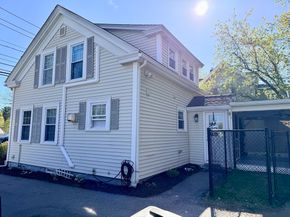 41 Main St, Upton MA 01568