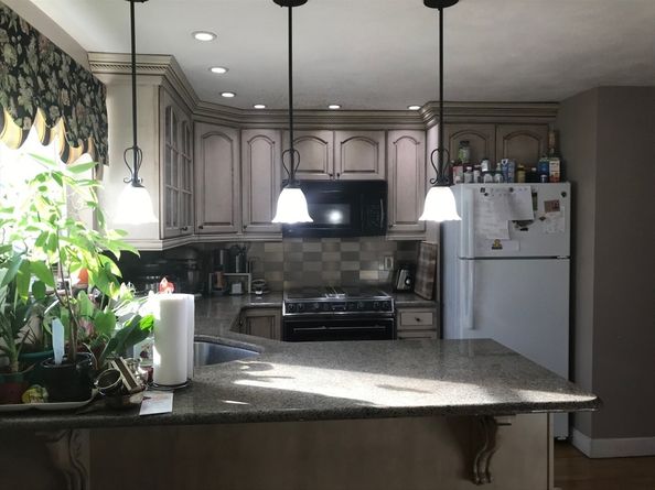 128 Emerson Gardens 128, Lexington MA 02420