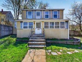 40 Moran St, Gardner MA 01440