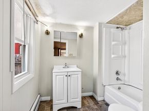 40 Moran St, Gardner MA 01440