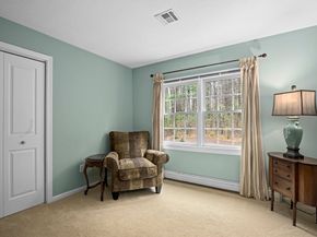 154 South Street, Upton MA 01568