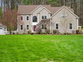 154 South Street, Upton MA 01568