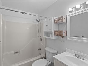 15 Houghton Street 12, Worcester MA 01604