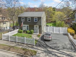 19 Lebanon, Melrose MA 02176