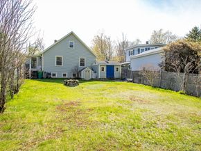 20 Cottage Ln, Templeton MA 01468