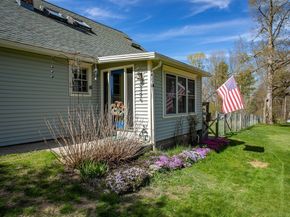 20 Cottage Ln, Templeton MA 01468