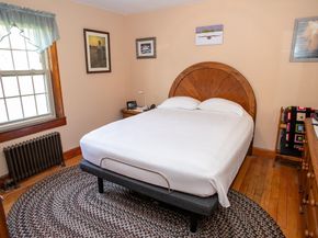 20 Cottage Ln, Templeton MA 01468