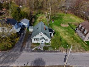 20 Cottage Ln, Templeton MA 01468