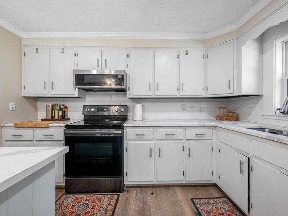 18 Fairview Ave., Ashburnham MA 01430