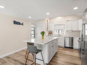 104 Hartford Rd, Marshfield MA 02050