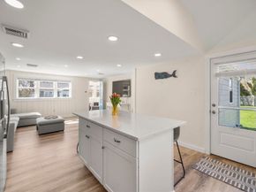 104 Hartford Rd, Marshfield MA 02050