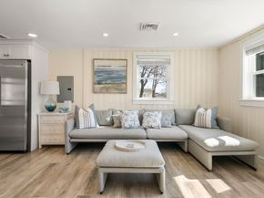 104 Hartford Rd, Marshfield MA 02050