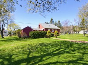 136 Chapel St, Gardner MA 01440