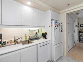 20 Rowes Wharf PH4, Boston MA 02110