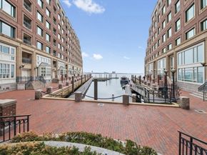 20 Rowes Wharf PH4, Boston MA 02110