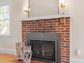 54 Pratt St, Reading MA 01867
