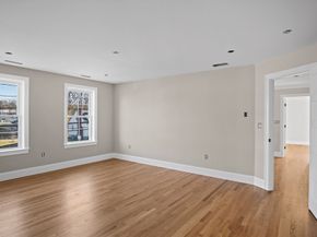 23 Day Cir, Woburn MA 01801