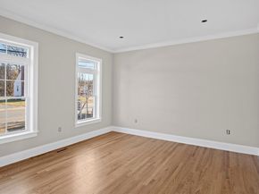 23 Day Cir, Woburn MA 01801