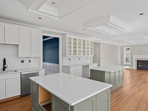 23 Day Cir, Woburn MA 01801