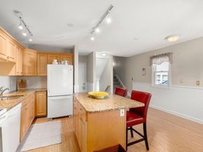 1 Spruance Way D, Salem MA 01970