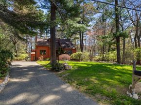 109 Jerrold St, Holliston MA 01746