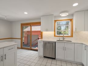 109 Jerrold St, Holliston MA 01746
