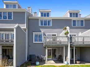 4904 Heatherwood Ln 4904, Peabody MA 01960