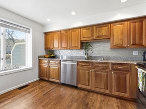4904 Heatherwood Ln 4904, Peabody MA 01960