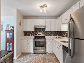 25 Sturbridge Hill Rd 25, Sturbridge MA 01566
