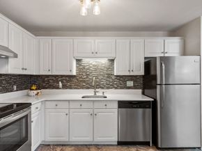 25 Sturbridge Hill Rd 25, Sturbridge MA 01566