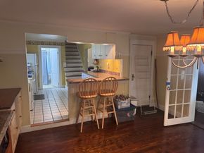 288 Weymouth St, Holbrook MA 02343