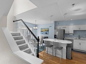 10 Sloop Ln 87, Quincy MA 02171