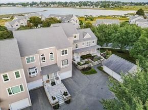 10 Sloop Ln 87, Quincy MA 02171