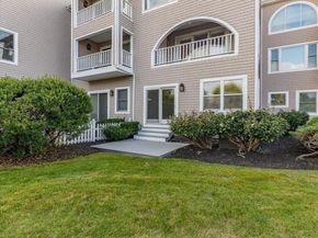 10 Sloop Ln 87, Quincy MA 02171