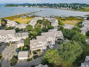 10 Sloop Ln 87, Quincy MA 02171