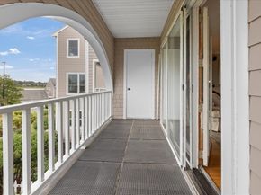 10 Sloop Ln 87, Quincy MA 02171