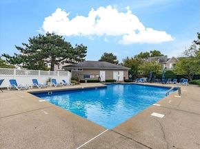 10 Sloop Ln 87, Quincy MA 02171