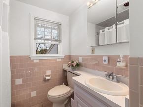 71 Pond Ln, Randolph MA 02368
