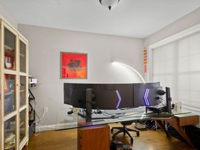 806 Ledgewood Way 806, Clinton MA 01510
