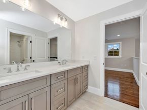 Unit 4 Powder House Lane 4, Walpole MA 02032
