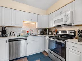 60 Bradley St ., Somerville MA 02145