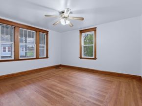 7 Third Avenue, Dudley MA 01571