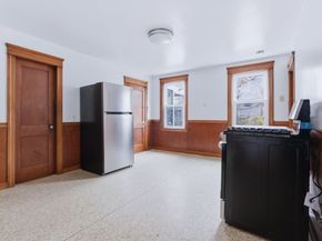 7 Third Avenue, Dudley MA 01571