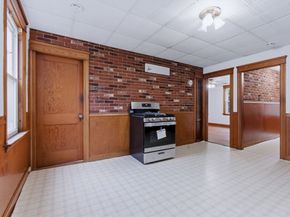 7 Third Avenue, Dudley MA 01571