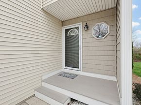 18 Azalea Ln 18, Grafton MA 01519