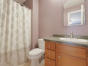 18 Azalea Ln 18, Grafton MA 01519