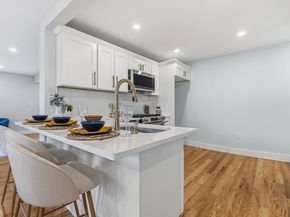8 Hammatt St 2, Ipswich MA 01938