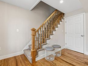 8 Hammatt St 2, Ipswich MA 01938